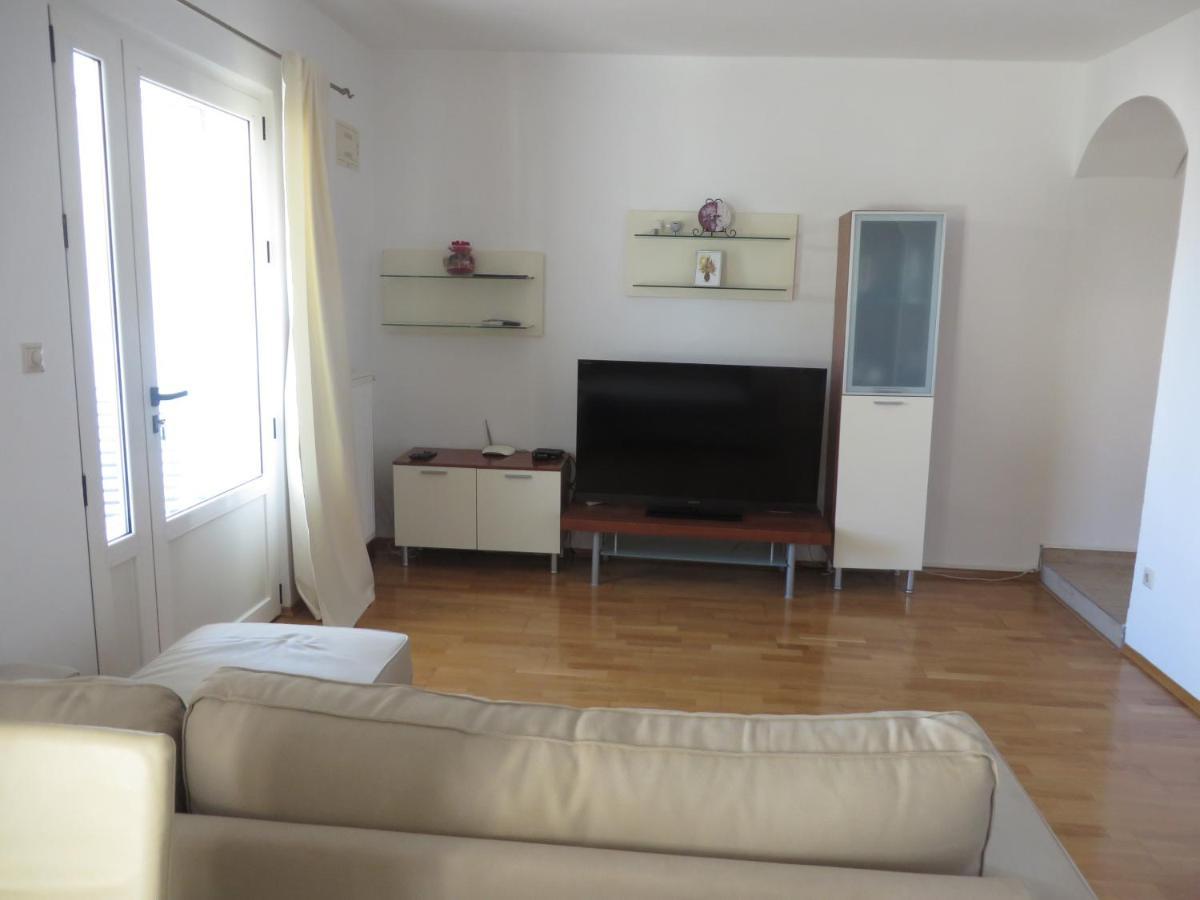 Apartments Tonka Pakoštane Eksteriør billede